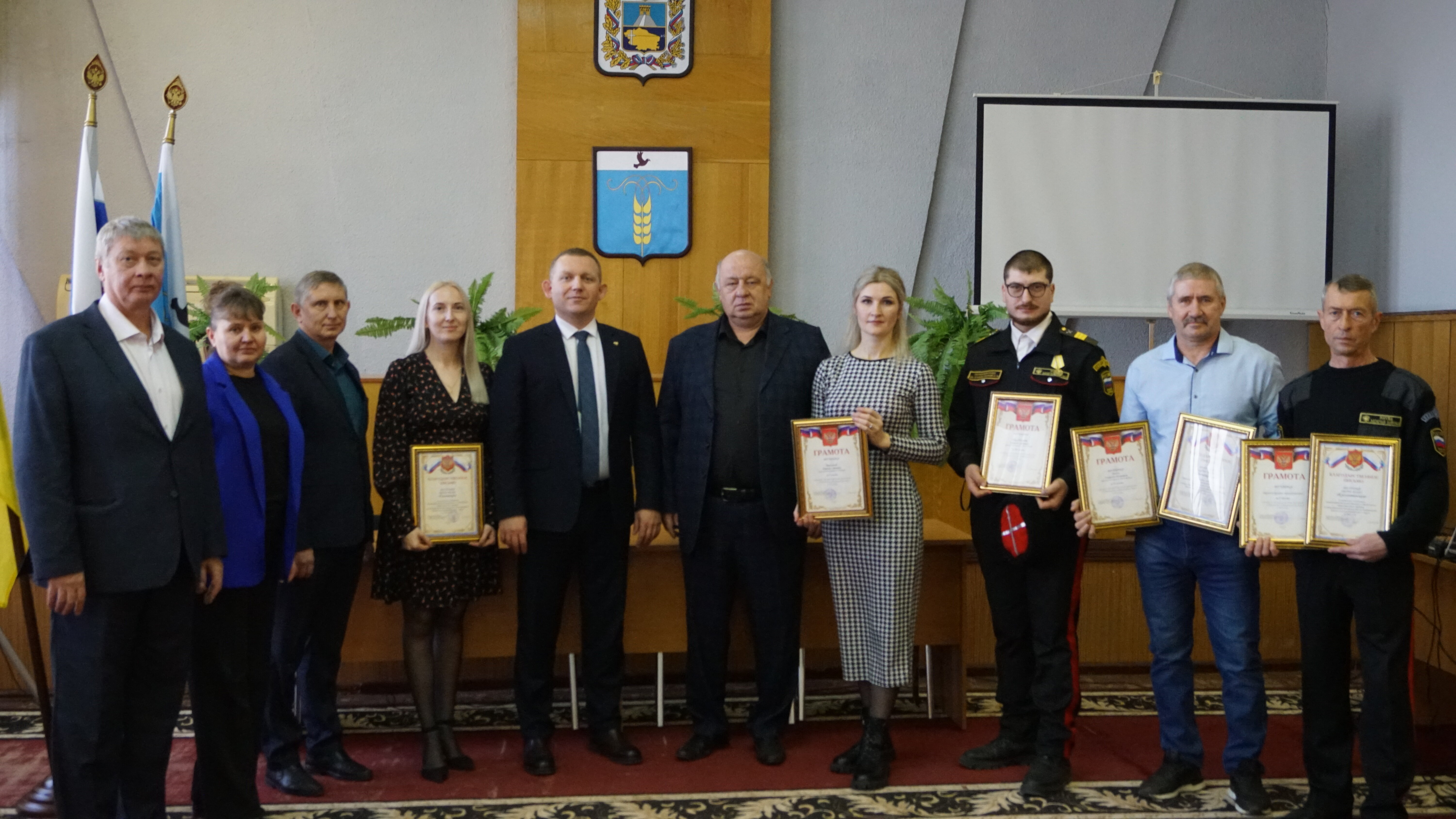 Подведены итоги работы народных дружин Грачевского округа.