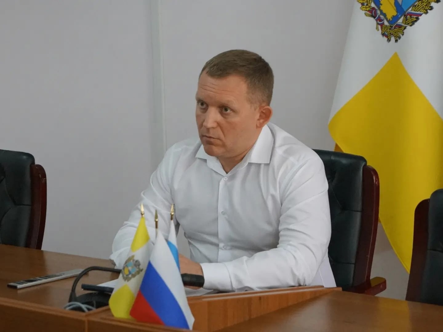 В администрации Грачевского округа началась очередная рабочая неделя.